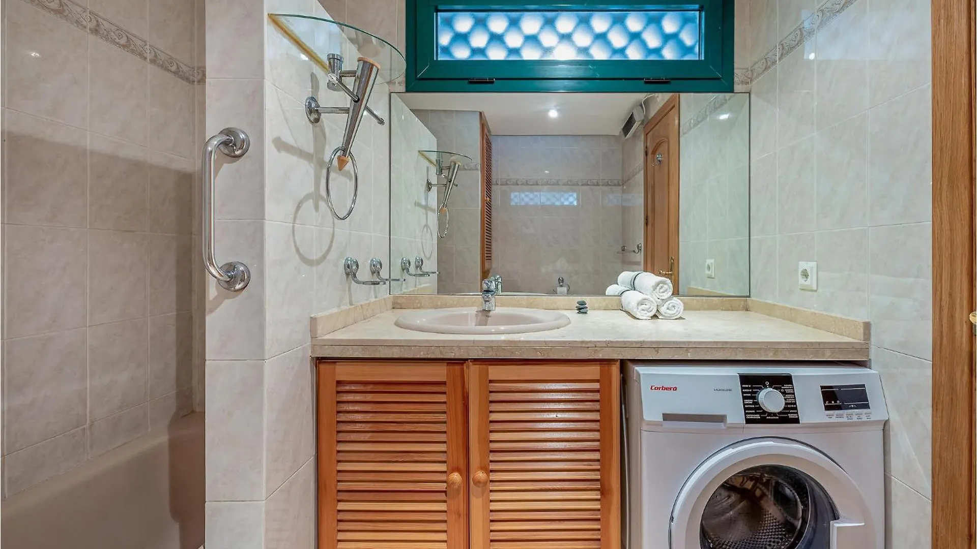 Lovely Apartment In Benalmadena With Kitchen
