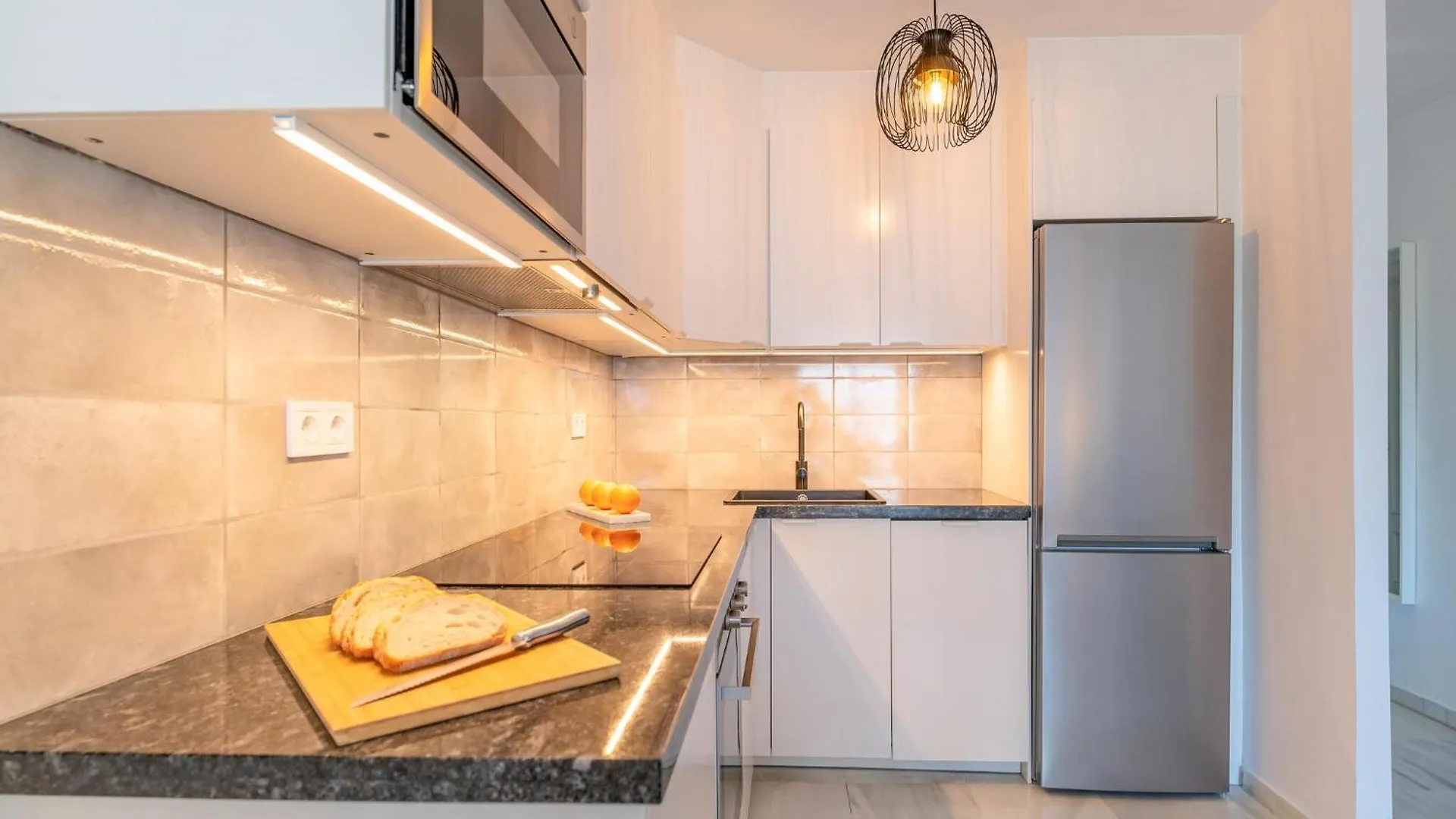 Lovely Apartment In Benalmadena With Kitchen