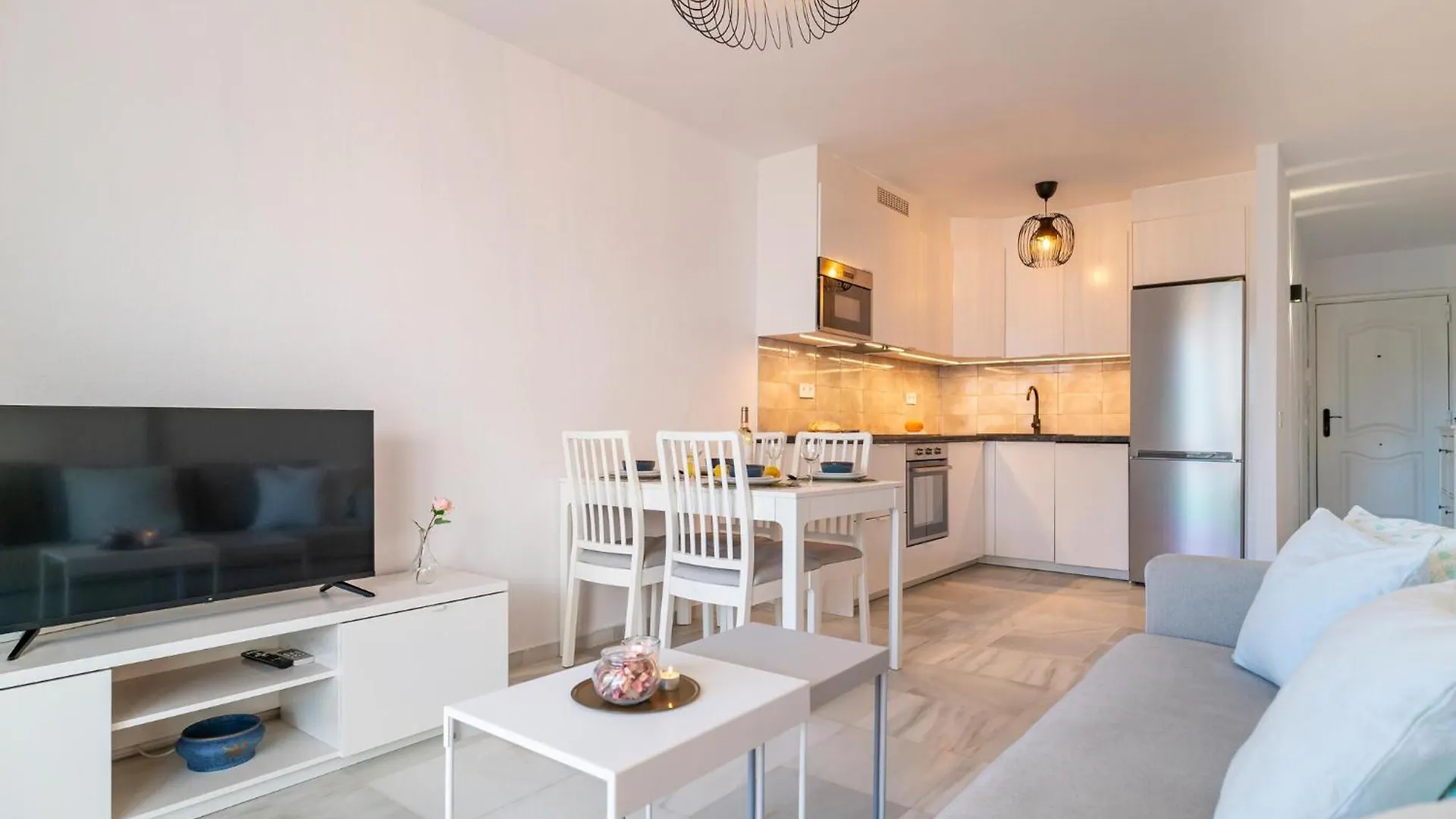 Lovely Apartment In Benalmadena With Kitchen
