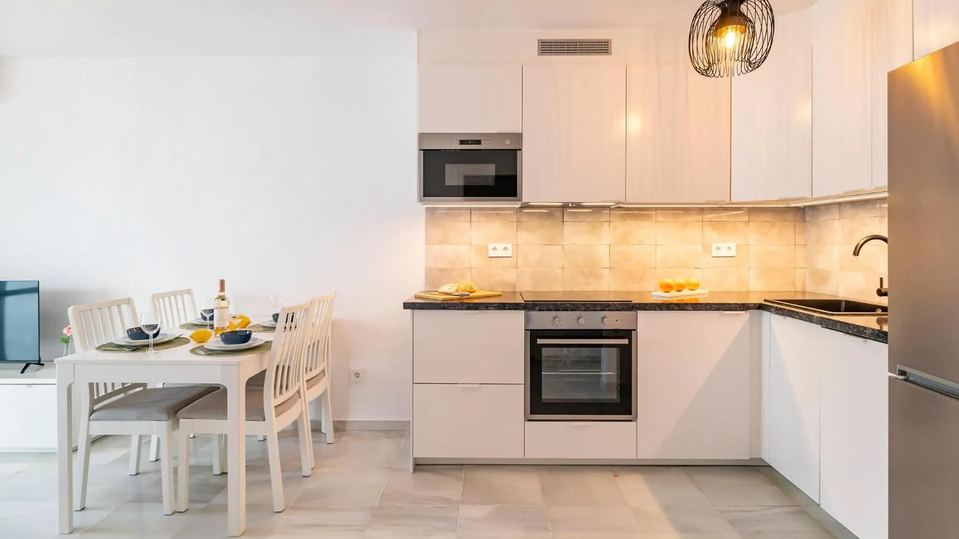 Lovely Apartment In Benalmadena With Kitchen